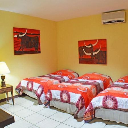 Hotel Plaza Cosiguina Chinandega Kültér fotó