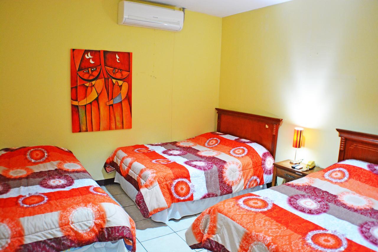 Hotel Plaza Cosiguina Chinandega Kültér fotó