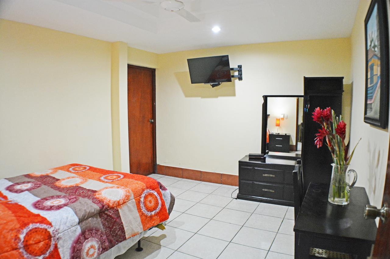 Hotel Plaza Cosiguina Chinandega Kültér fotó